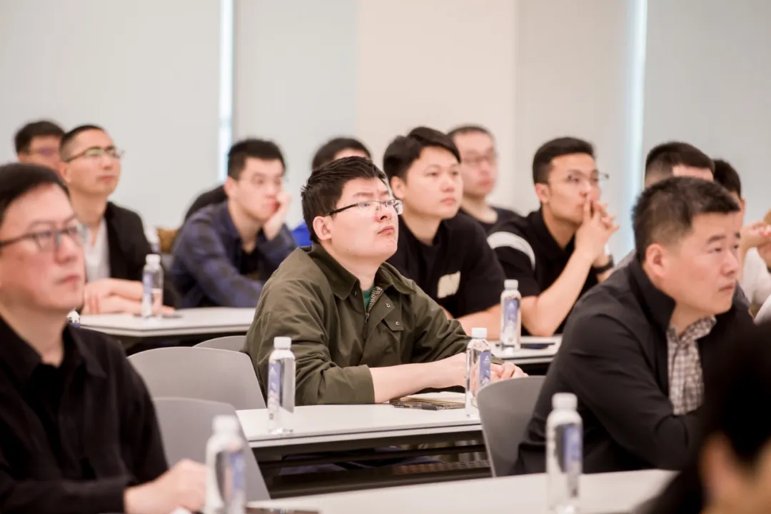 640.webp (8).jpg 640.webp (8).jpg